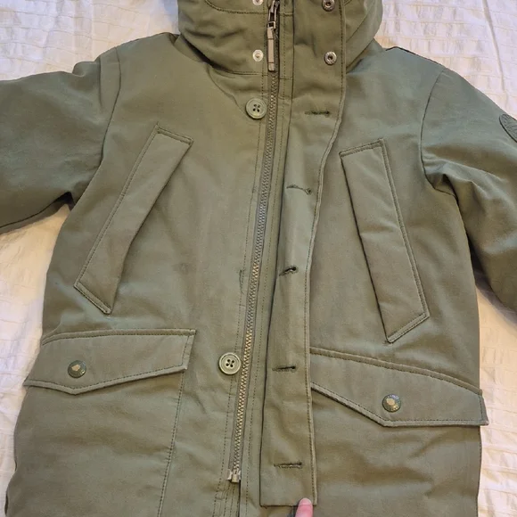 GAP Olive Parka with Faux Fur Trim - Picture 13 of 15
